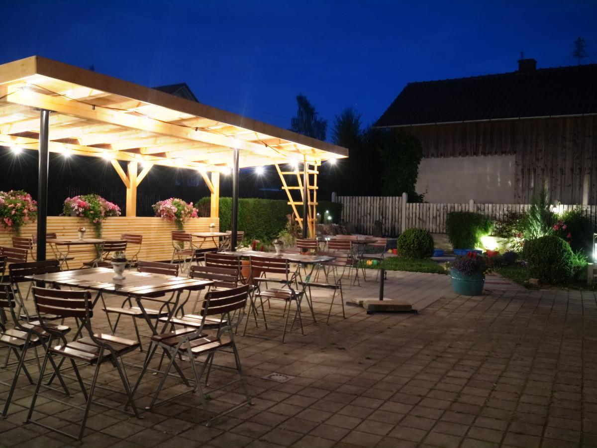 Landgasthof Wangerstuben Oberostendorf Экстерьер фото